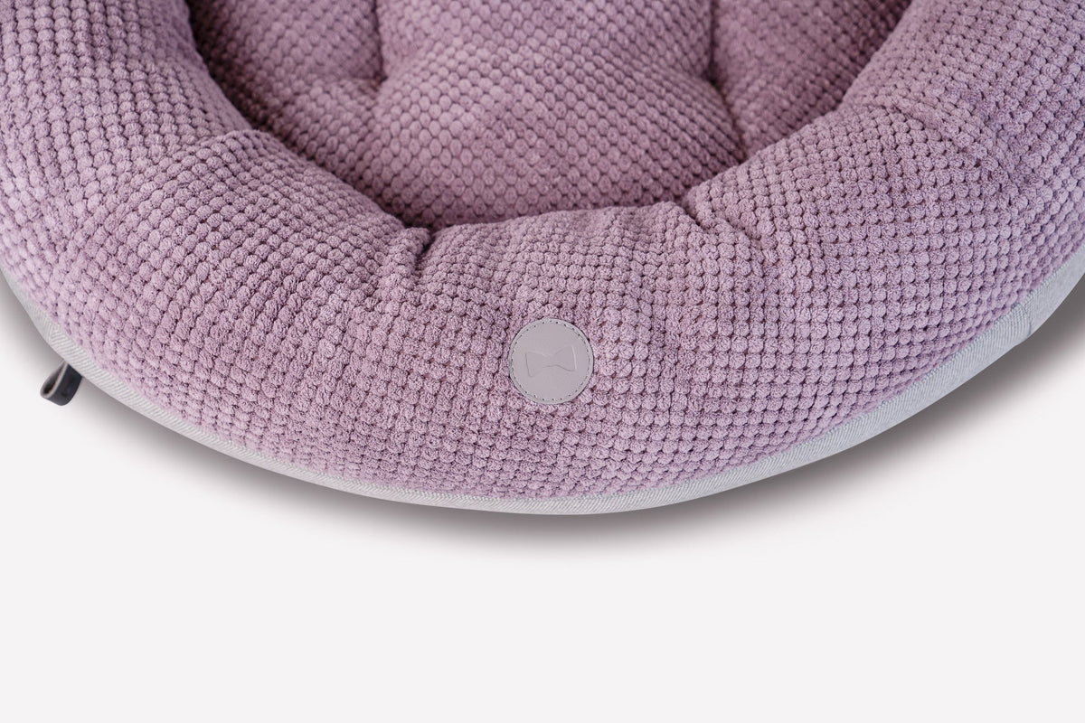 Chester & Lee | Light Pink Donut Dog Bed